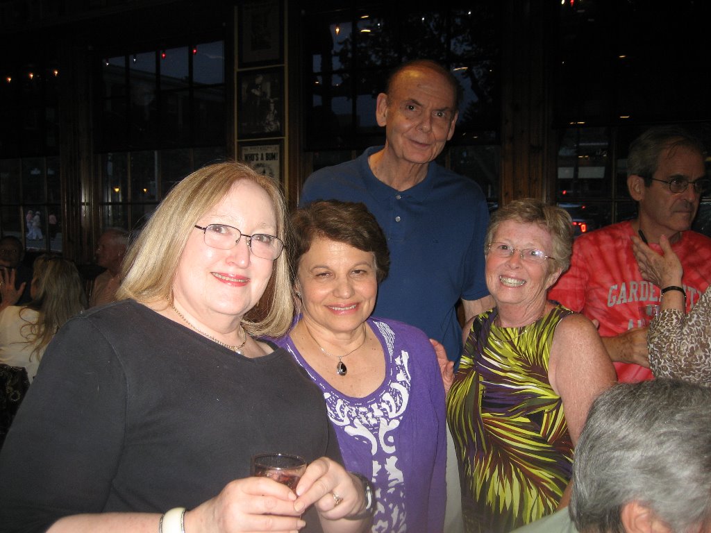 Suzanne Cummins, Roberta Carraine, Priscilla and Mike Hanford in the back
